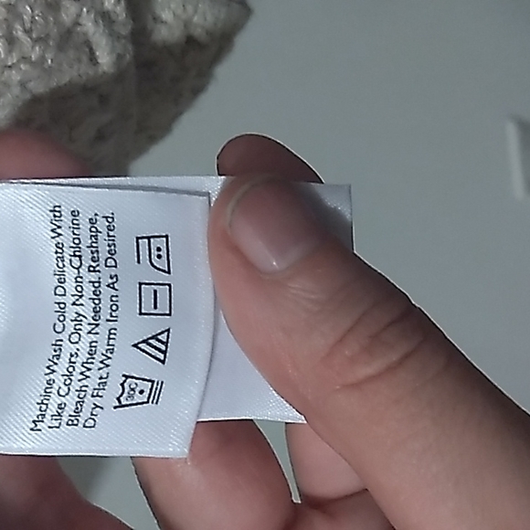 Eddie Bauer Hand-Crocheted Cream Grandma Knit Large Cottagecore Sweater - Picture 4 of 4